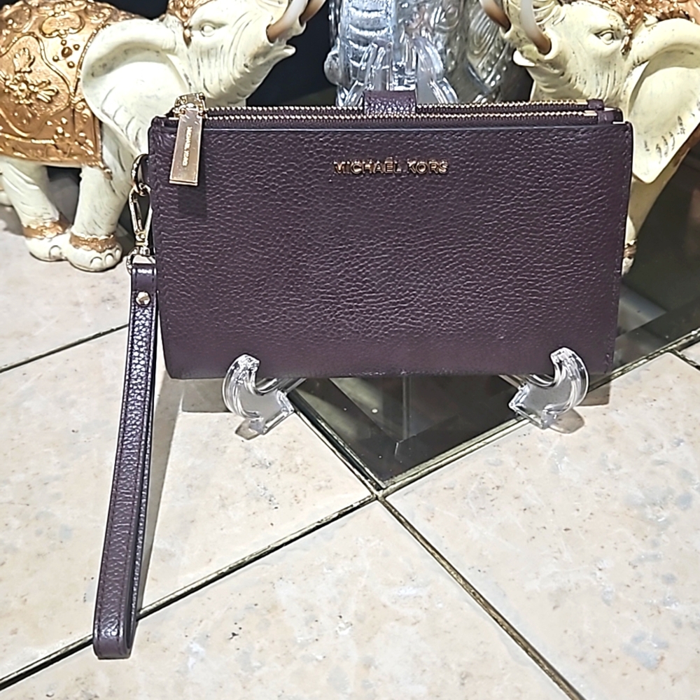 Michael Kors Adele Double Zip Smartphone Leather Wallet/ Wristlet EUC
